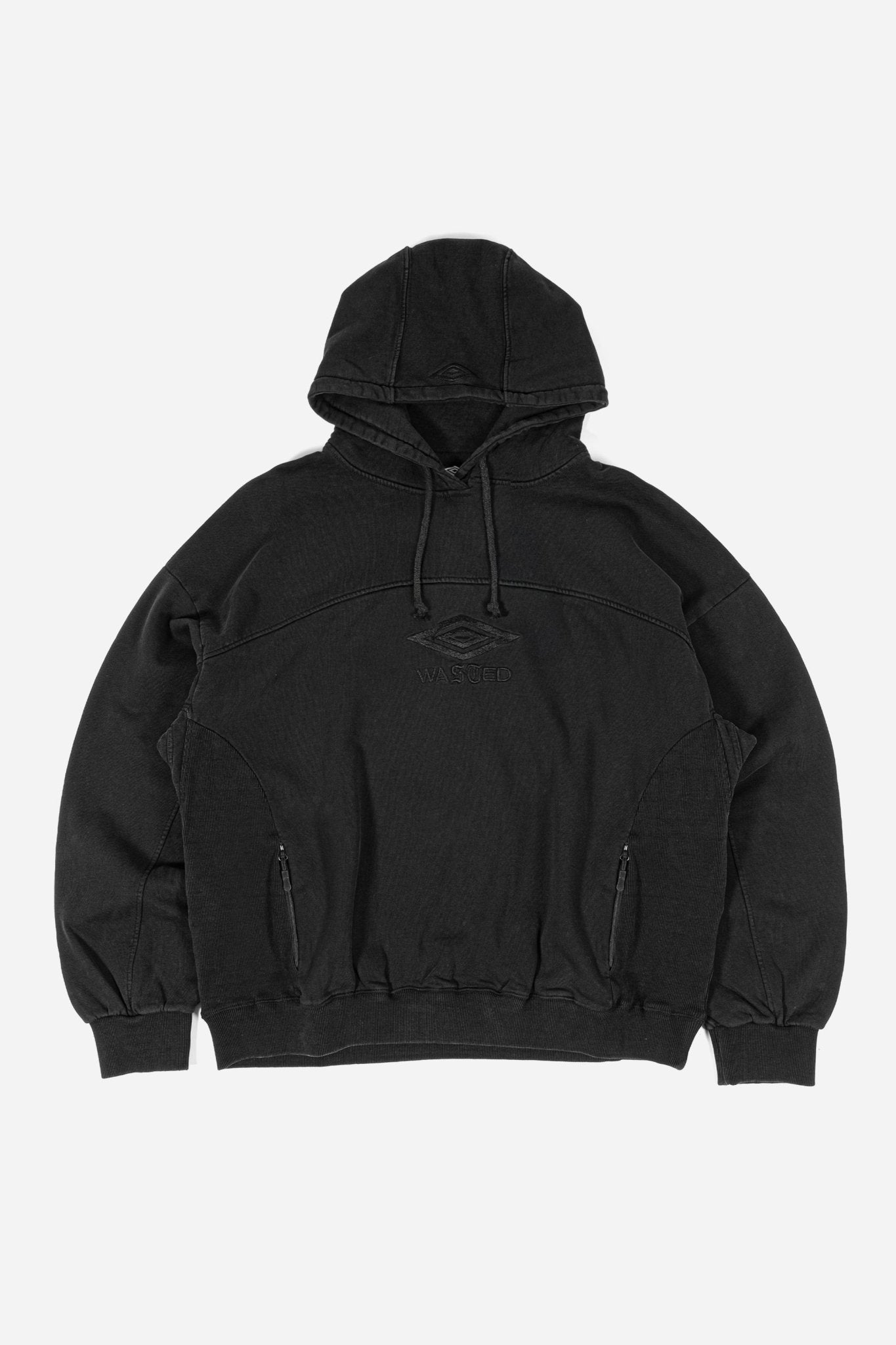Pull à Capuche Vintage Umbro Noir Taille M - Brodé, Style Années 90, Occasion Très Bon état