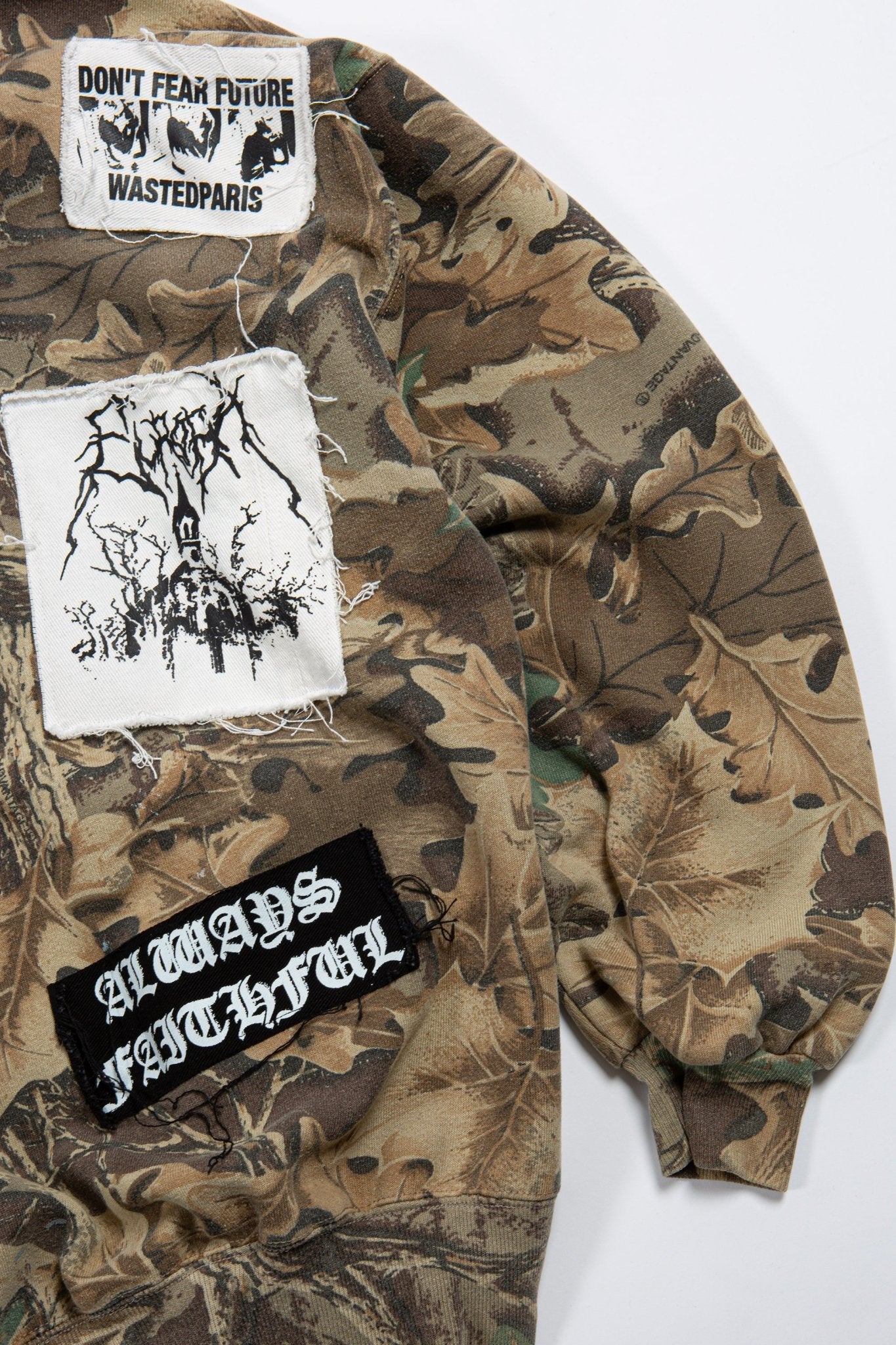 Crewneck - Age Revival 19/26 - WASTED PARIS